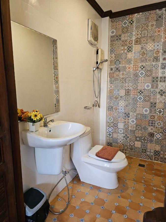 Banchan Hostel Phra Nakhon Si Ayutthaya Zewnętrze zdjęcie