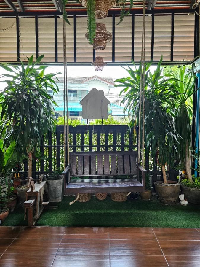 Banchan Hostel Phra Nakhon Si Ayutthaya Zewnętrze zdjęcie