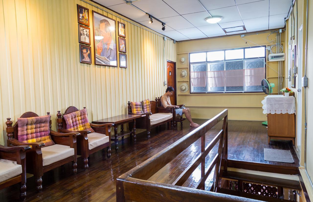 Banchan Hostel Phra Nakhon Si Ayutthaya Zewnętrze zdjęcie