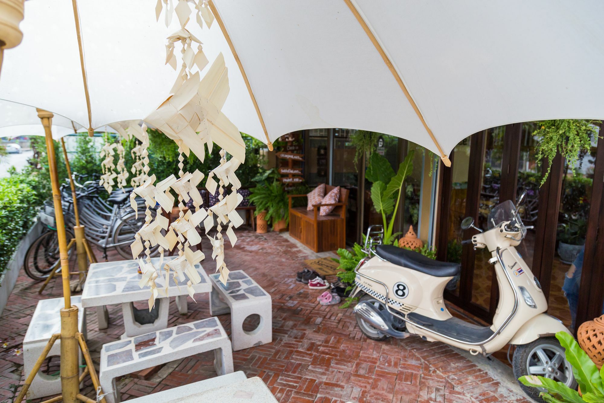 Banchan Hostel Phra Nakhon Si Ayutthaya Zewnętrze zdjęcie